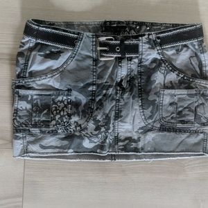 NWOT Decree black and grey camo skirt.  NEVER WORN
